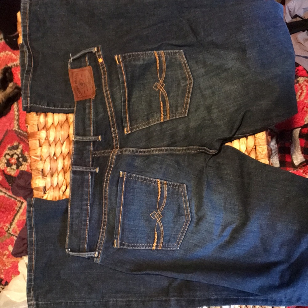 Jeans - Picture 2 of 3